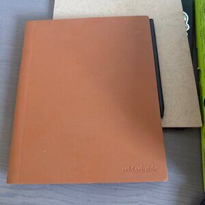 reMarkable 2 tablet + reMarkable Marker PLus + leather folio case - like new!!!